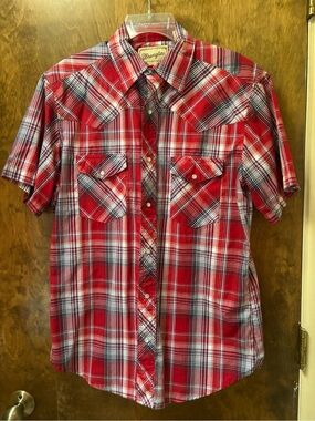 Wrangler Men's Red Plaid Short-Sleeve Western Shirt